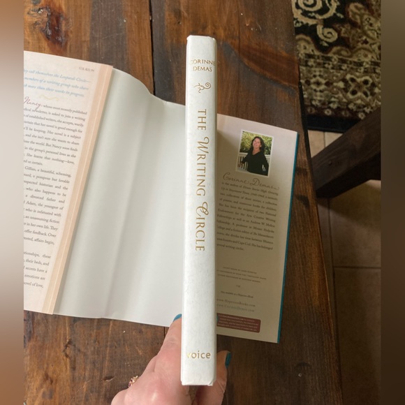 The Writing Circle - Corinne Demas. First Edition Hardcover 2010 - Picture 9 of 13